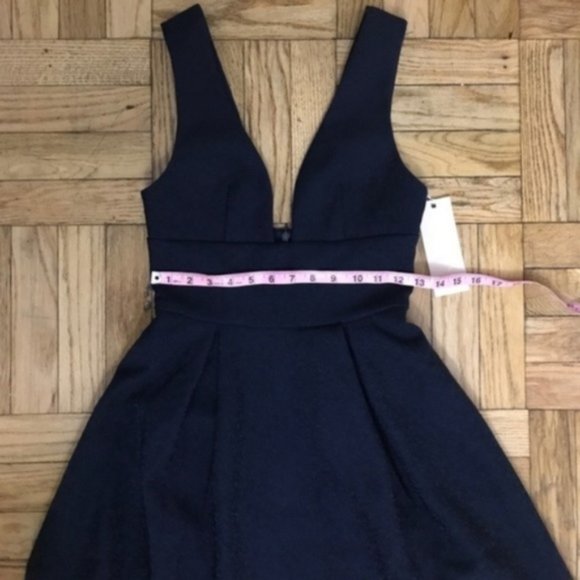 Keepsake ‘Shake Up and Flare’ Navy Blue Dress XXS - Picture 4 of 8